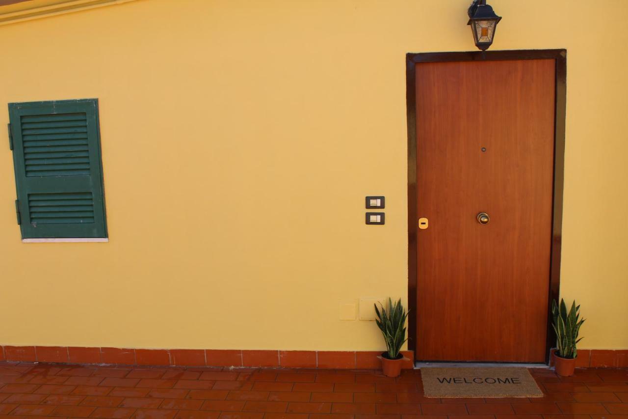 L'Occhio Sul Vesuvio Appartamento Con Terrazza Privata E Casa Vacanza Senza Terrazza Privata Neapel Exteriör bild